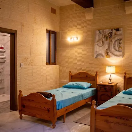 4 Bedroom With Private Pool Case de vacanță *
